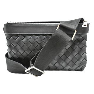 【人気☆品】BOTTEGA VENETA
クラシック　イントレチャート　デュオバッグ 651938 ブラック レザー ショルダーバッグ　斜め掛けバッグ　シンプル　ユニセックス　人気　おしゃれ　カジュアル松山久万ノ台店