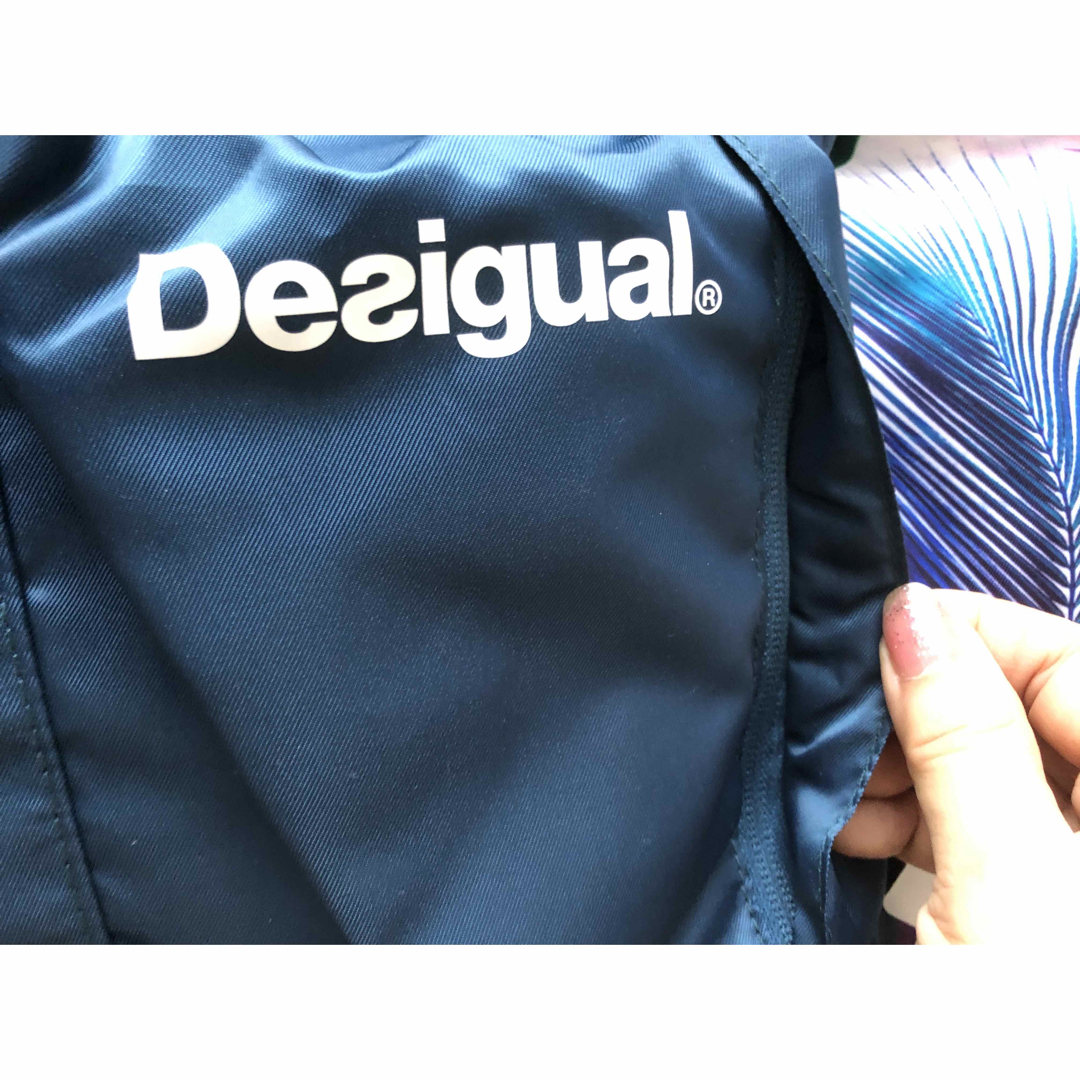 DESIGUAL(デシグアル)の『専用』DESIGUALデシグアルのジーンズ&バックパック2点 レディースのパンツ(デニム/ジーンズ)の商品写真