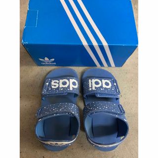 アディダス(adidas)のadidas キッズ　サンダル(サンダル)