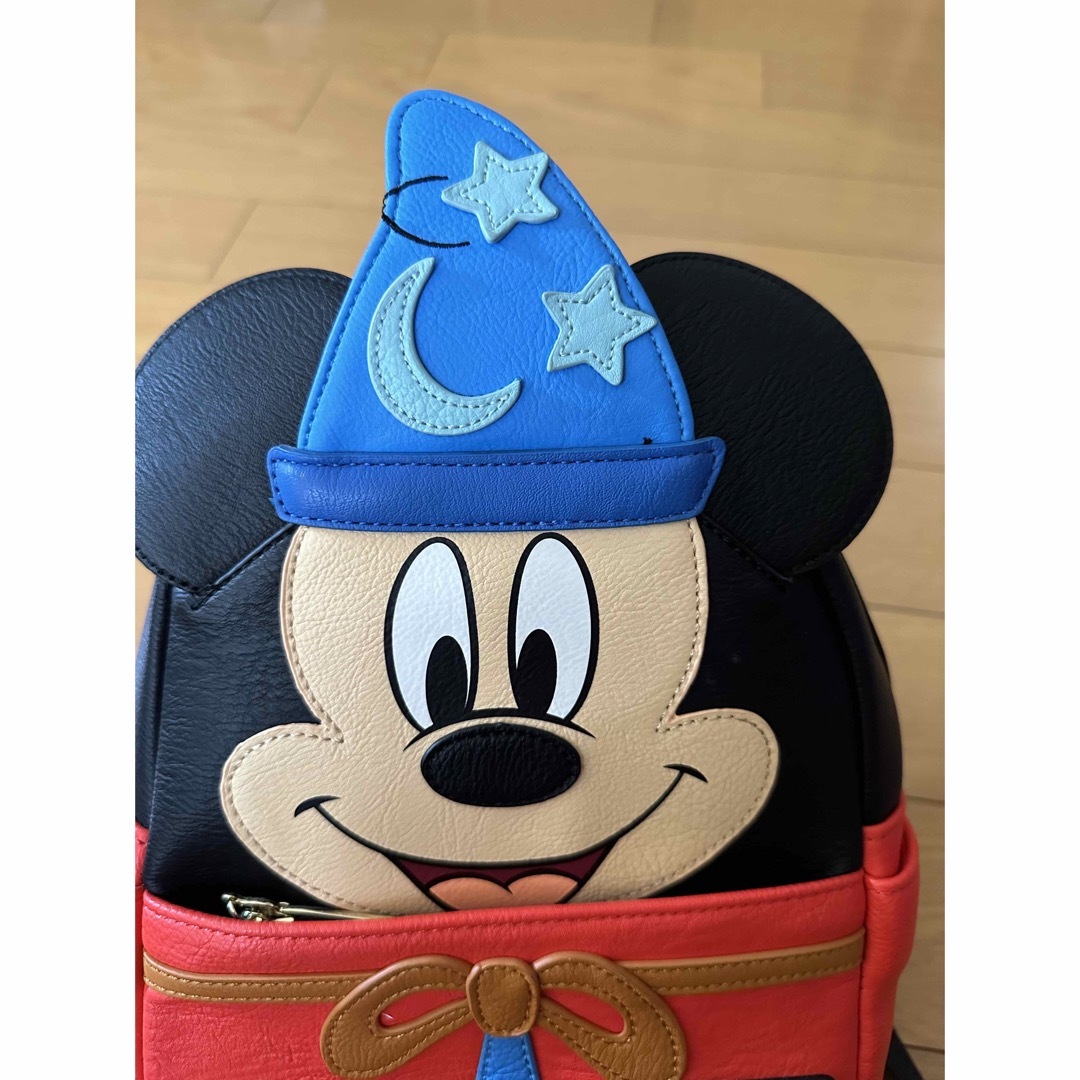 Disney(ディズニー)の【週末値下】ディズニー　ラウンジフライ　リュック　ミッキー　ソーサラー エンタメ/ホビーのおもちゃ/ぬいぐるみ(キャラクターグッズ)の商品写真