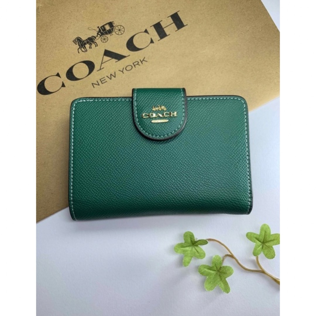新品未使用 COACH コーチ 二つ折り財布 グリーン レディース 折り財布