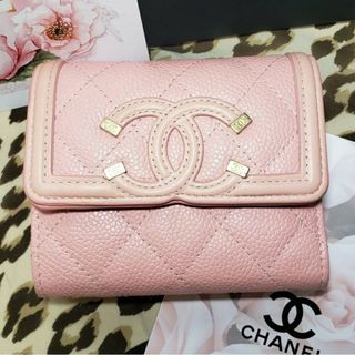 シャネル CHANEL❣CC フィリグリー❣キャビアスキン✨三つ折財布✨極美品-