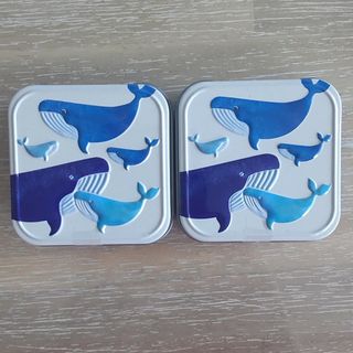 カルディ(KALDI)の【2個セット】カルディ　クジラミニ缶　キャンディ入り(小物入れ)