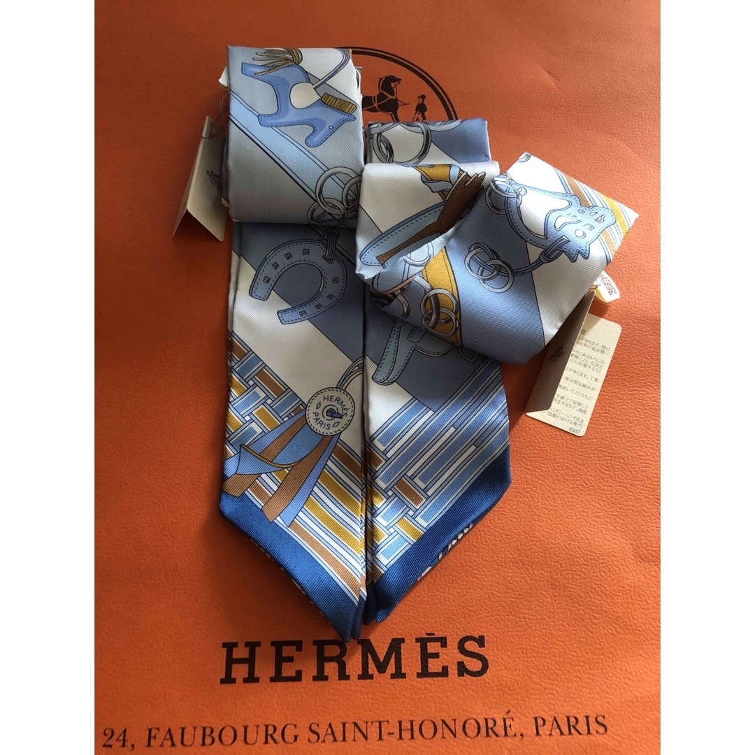 Hermes(エルメス)の新品　エルメス　ツイリー  馬勒とチャーム　2本 レディースのファッション小物(バンダナ/スカーフ)の商品写真