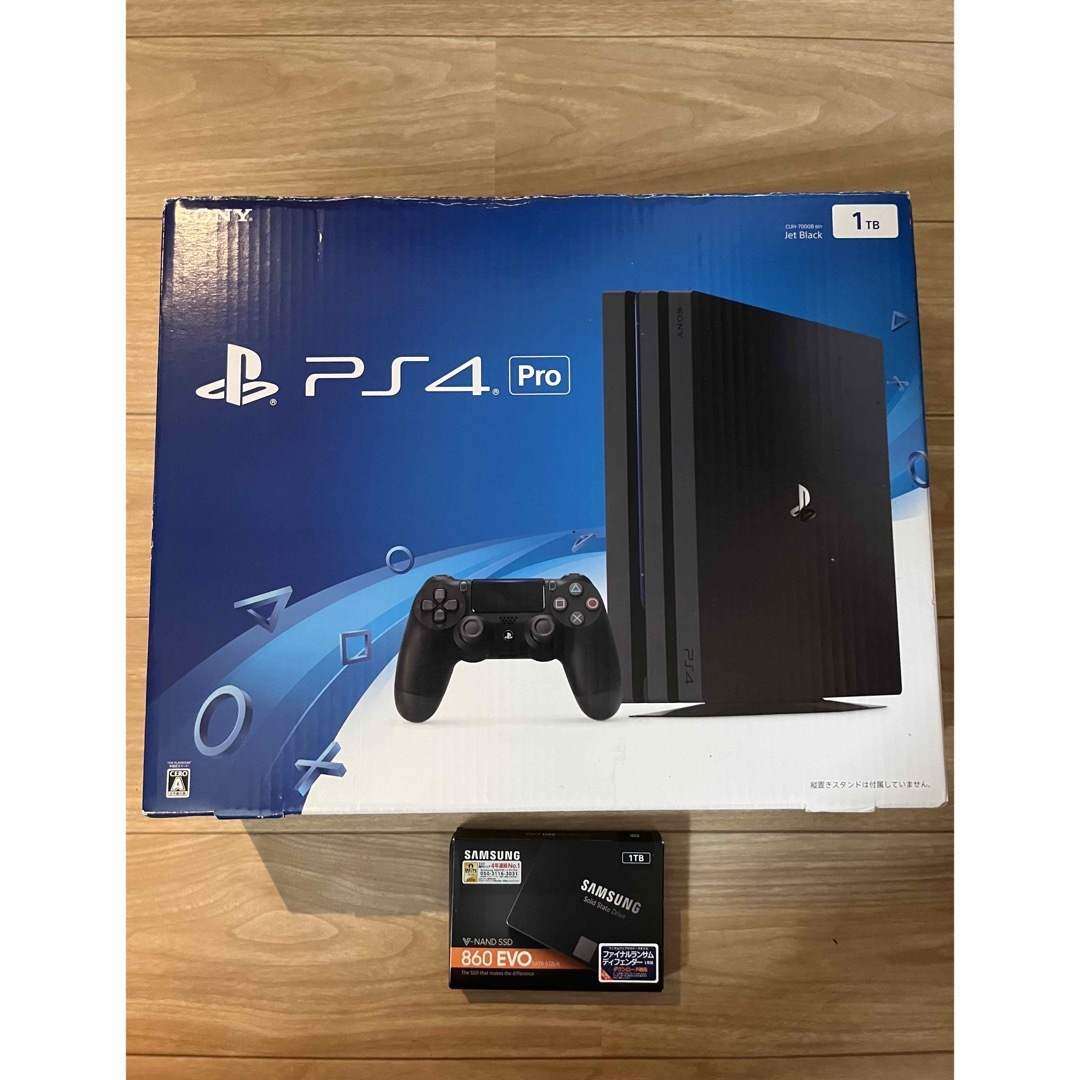 PlayStation4(プレイステーション4)のPS4 PRO CUH-7000B B01 1TBSSD変換済み エンタメ/ホビーのゲームソフト/ゲーム機本体(家庭用ゲーム機本体)の商品写真