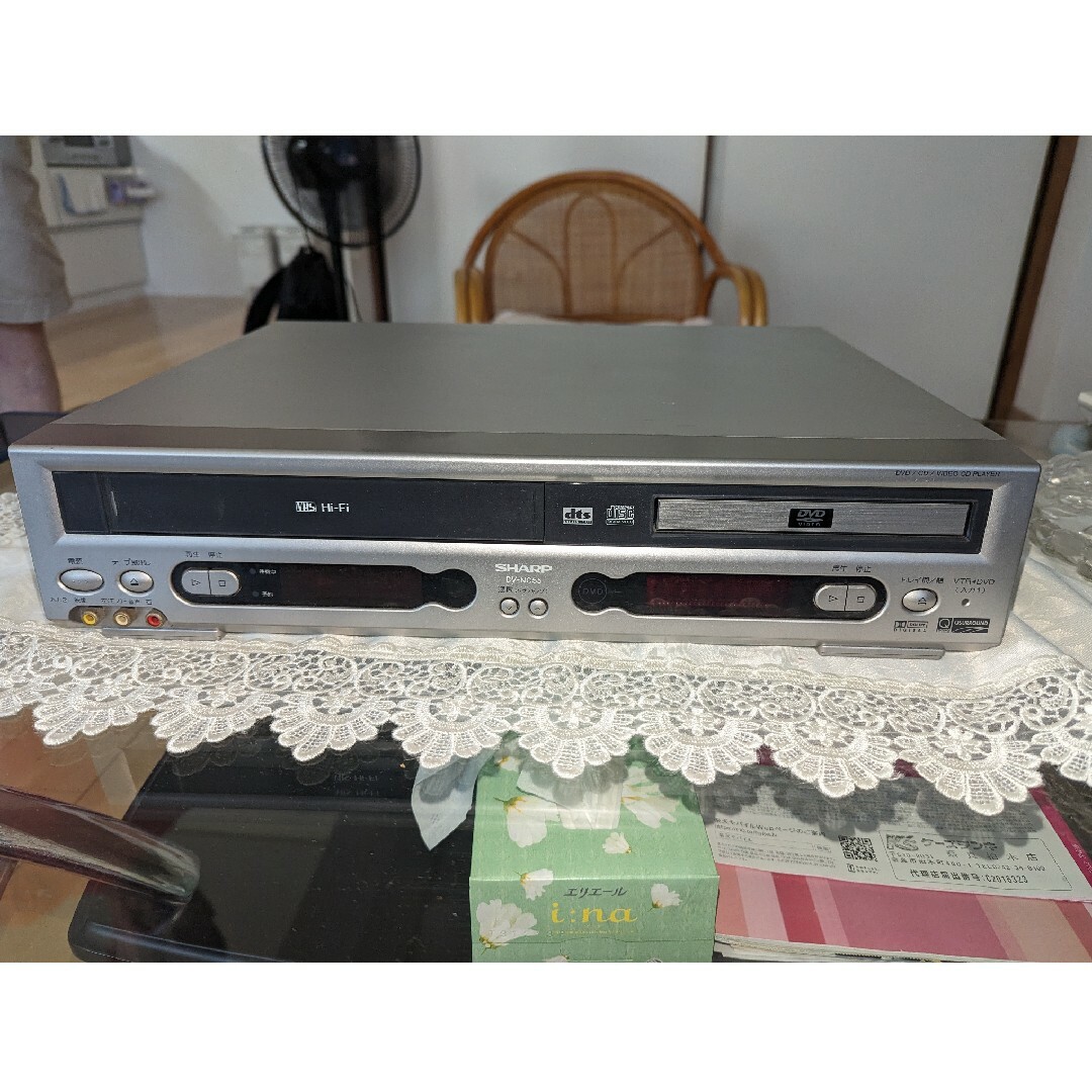 SHARP(シャープ)のVHS-DVD一体型プレイヤー　シャープ スマホ/家電/カメラのテレビ/映像機器(DVDプレーヤー)の商品写真