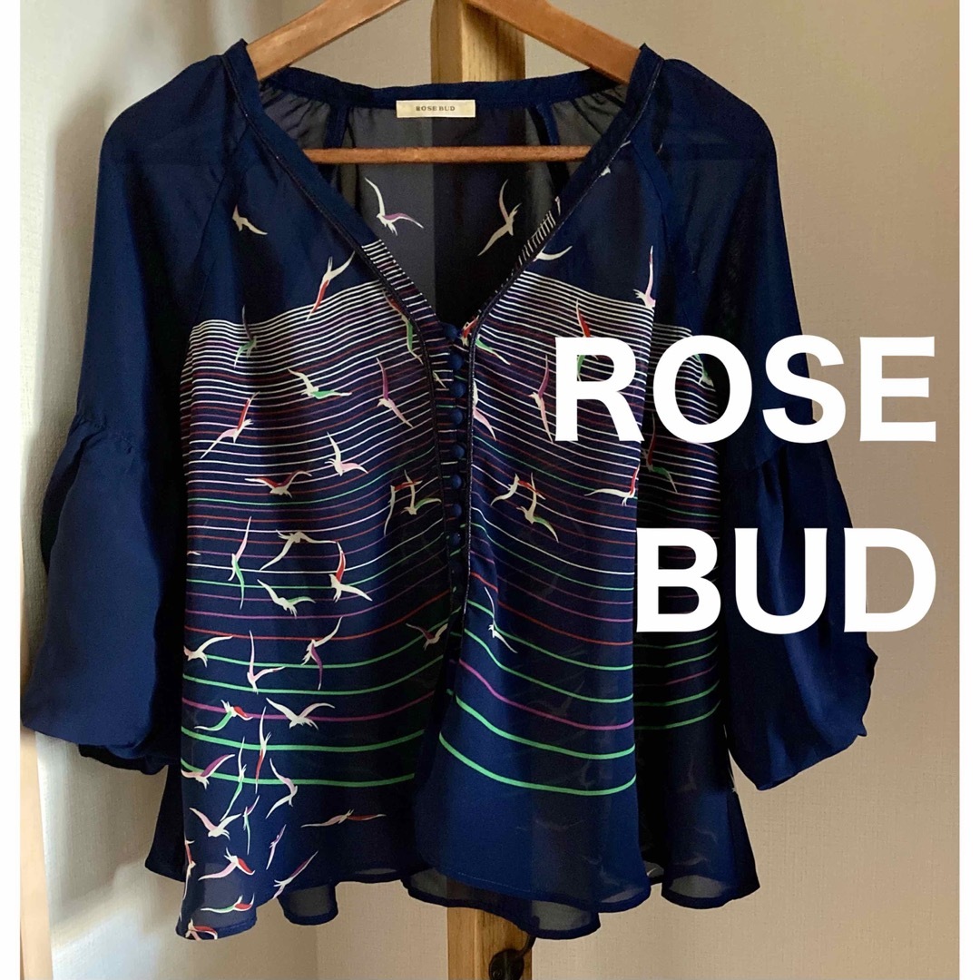 ROSE BUD(ローズバッド)のROSE BUD ローズバッド かもめ柄 シアー シフォン カットソー ブラウス レディースのトップス(シャツ/ブラウス(長袖/七分))の商品写真