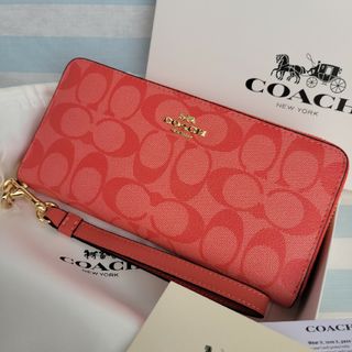 コーチ(COACH)の【新品未使用】COACH コーチ 長財布 シグネチャー ピンク レディース(財布)