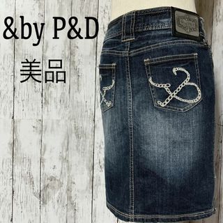 アンドバイピーアンドディー(&byP&D)の美品【&by P&D】デニムタイトミニスカート　バックデザイン　(ひざ丈スカート)