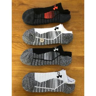 アンダーアーマー(UNDER ARMOUR)の新品アンダーアーマーUNDER ARMOUR メンズソックス4足セット809(ソックス)