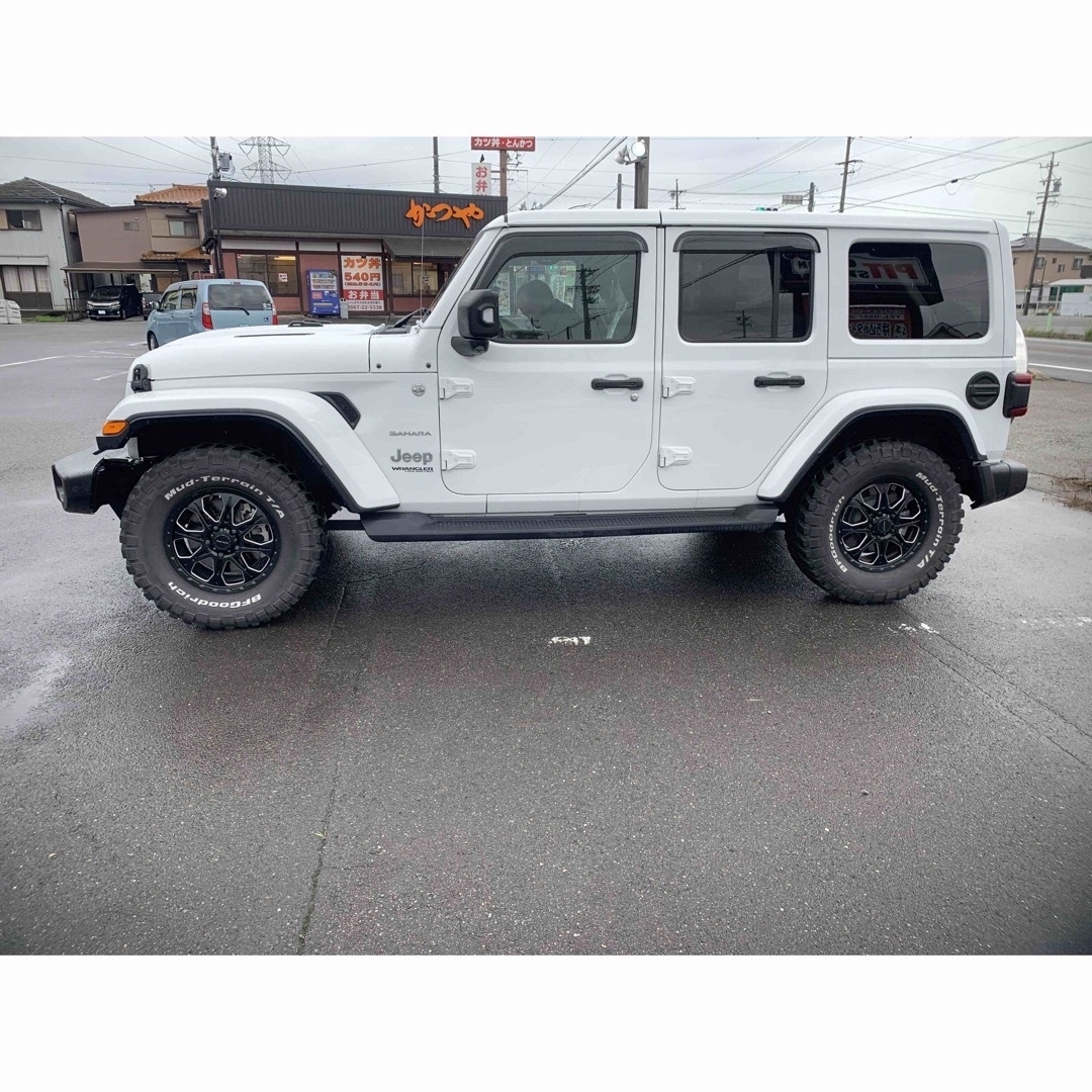 BFグッドリッチ 285/70/R17 Mud-terrain MKW-66