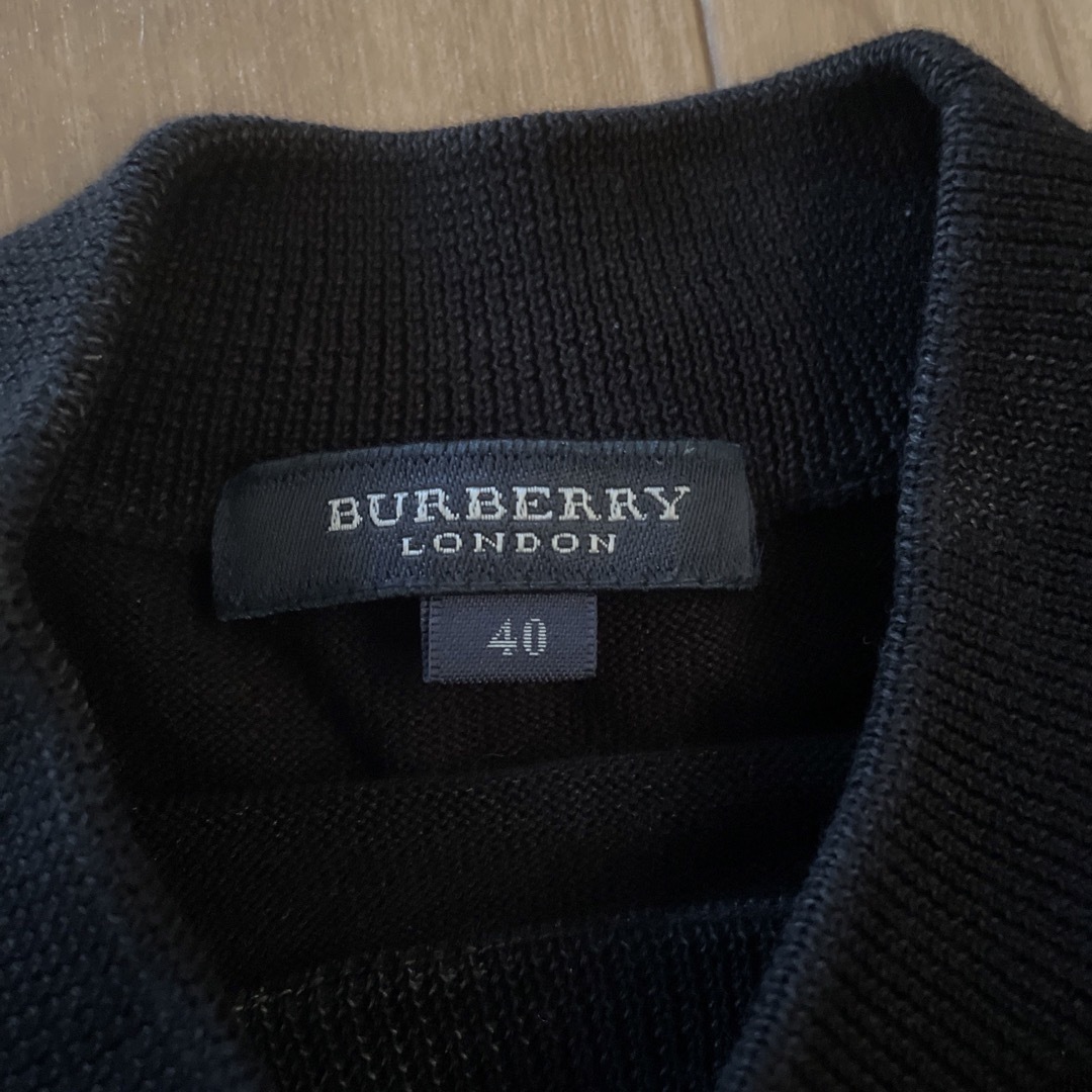 BURBERRY(バーバリー)の専用　Burberry 半袖　ニット レディースのトップス(カットソー(半袖/袖なし))の商品写真