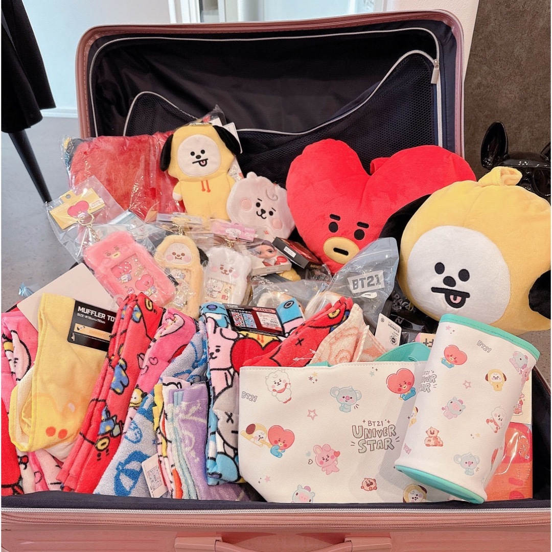 BT21(ビーティーイシビル)のBT21グッズまとめ売り エンタメ/ホビーのタレントグッズ(アイドルグッズ)の商品写真