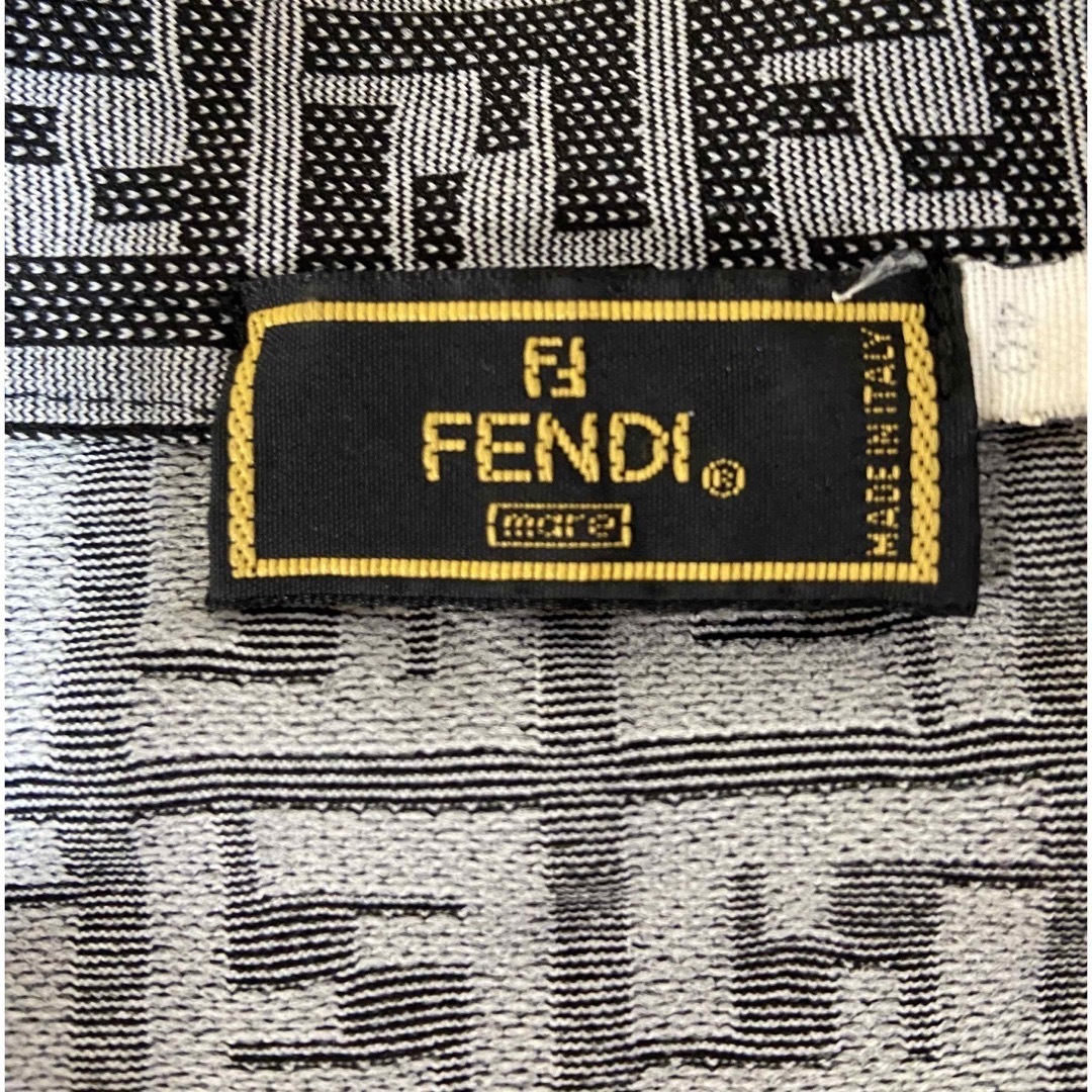 FENDI(フェンディ)の美品　レディース　FENDI  ヴィンテージ　ズッカ　 ポロシャツ　xs レディースのトップス(ポロシャツ)の商品写真