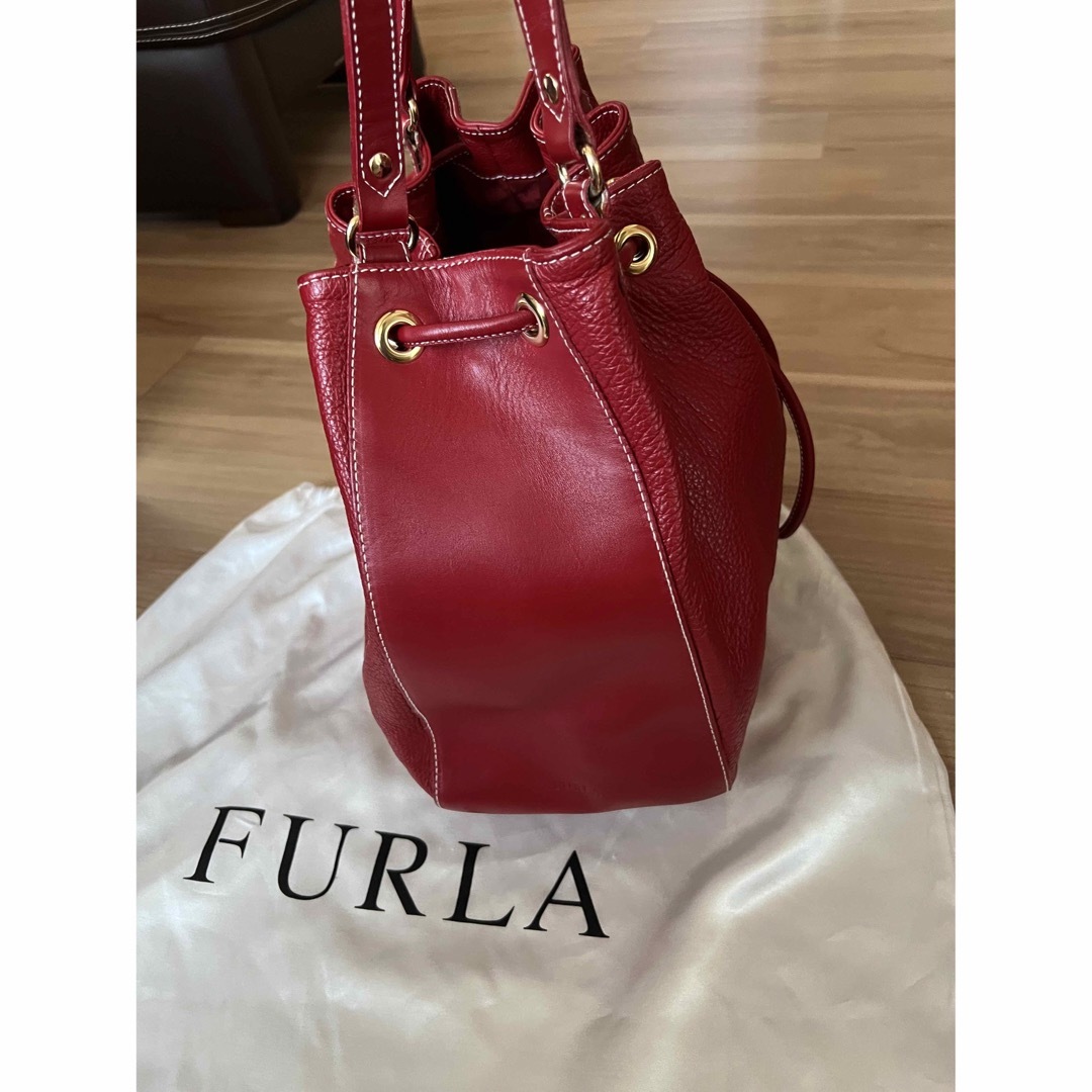 FURLA 赤バック