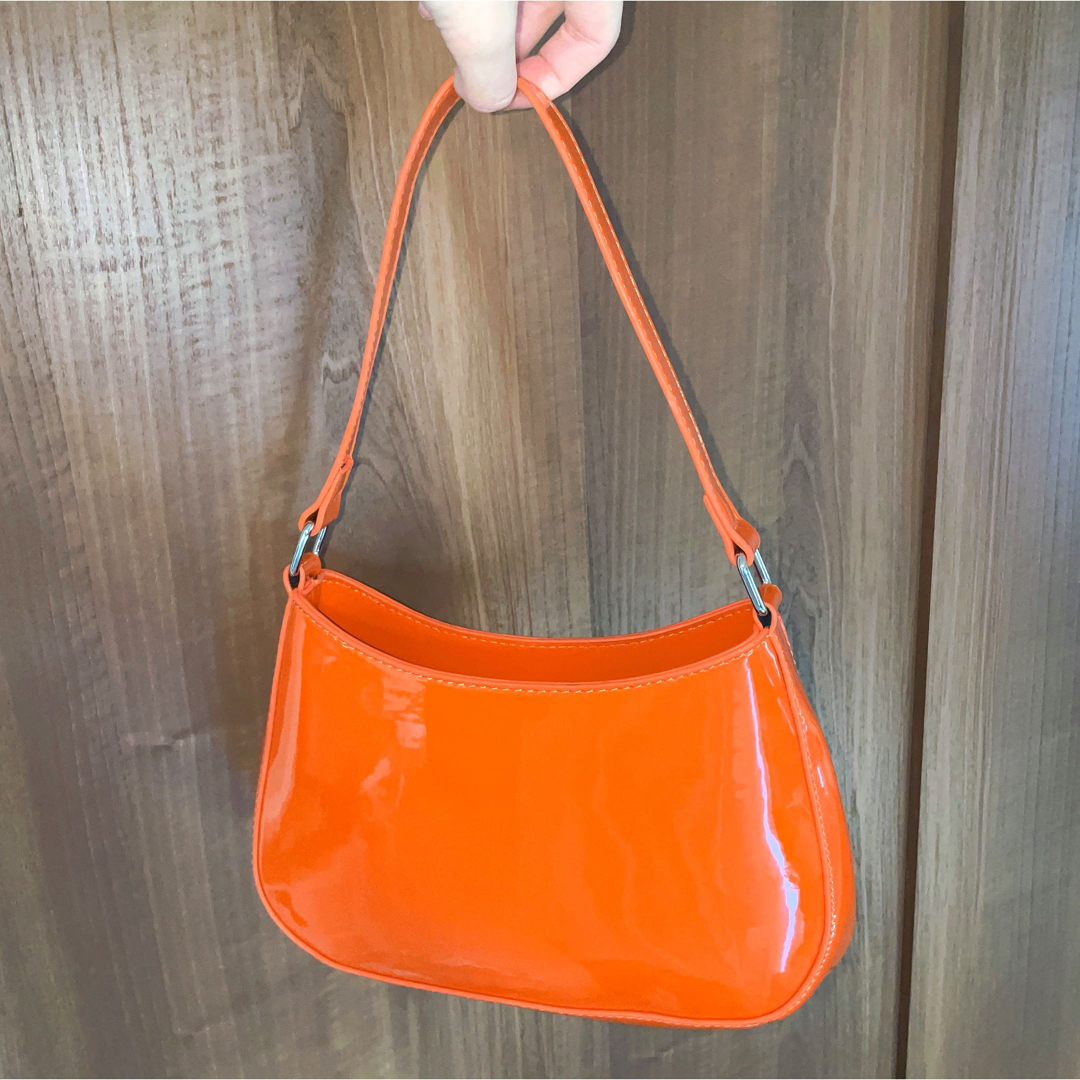 ♡激かわいいお色♡エナメル オレンジ ショルダーバッグ ♡激かわいいお色♡エナメル オレンジ ショルダーバッグ