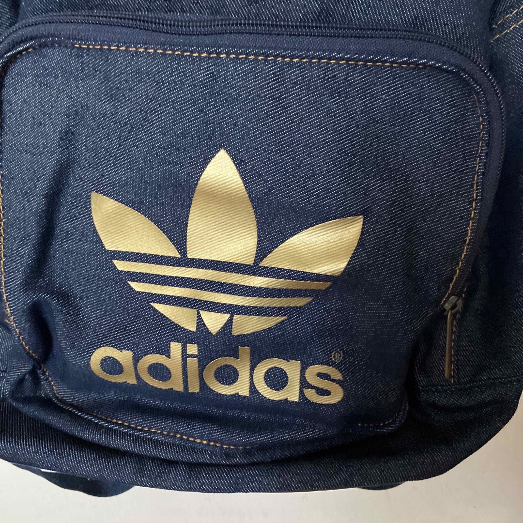 adidas(アディダス)の（7/22まで最終値下げ、出品）アディダス　リュックサック　バックパック レディースのバッグ(リュック/バックパック)の商品写真