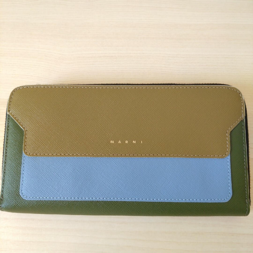 【新品未使用】MARNI(マルニ)長財布