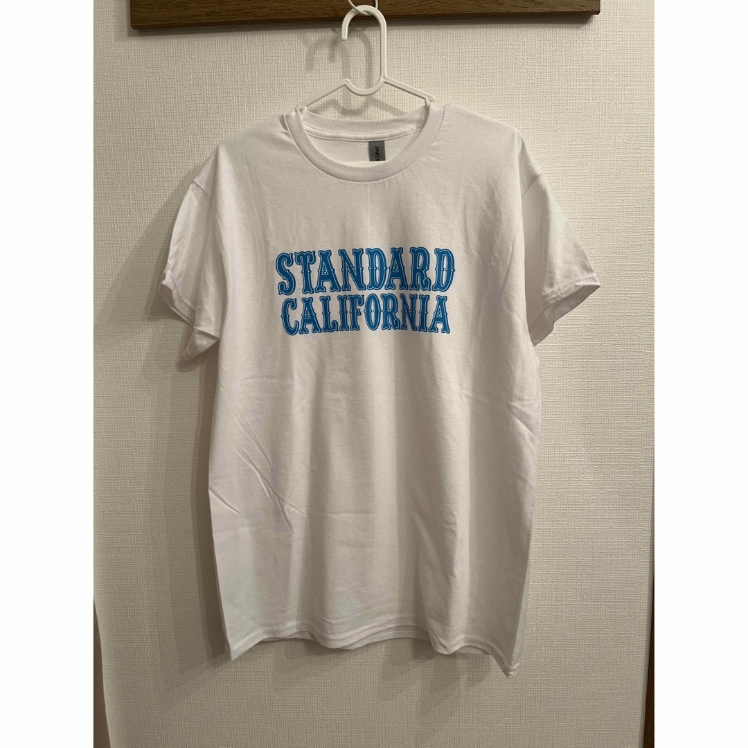 STANDARD CALIFORNIA(スタンダードカリフォルニア)の【Standard California】グリーンルーム限定 Ｔシャツ Mサイズ メンズのトップス(Tシャツ/カットソー(半袖/袖なし))の商品写真