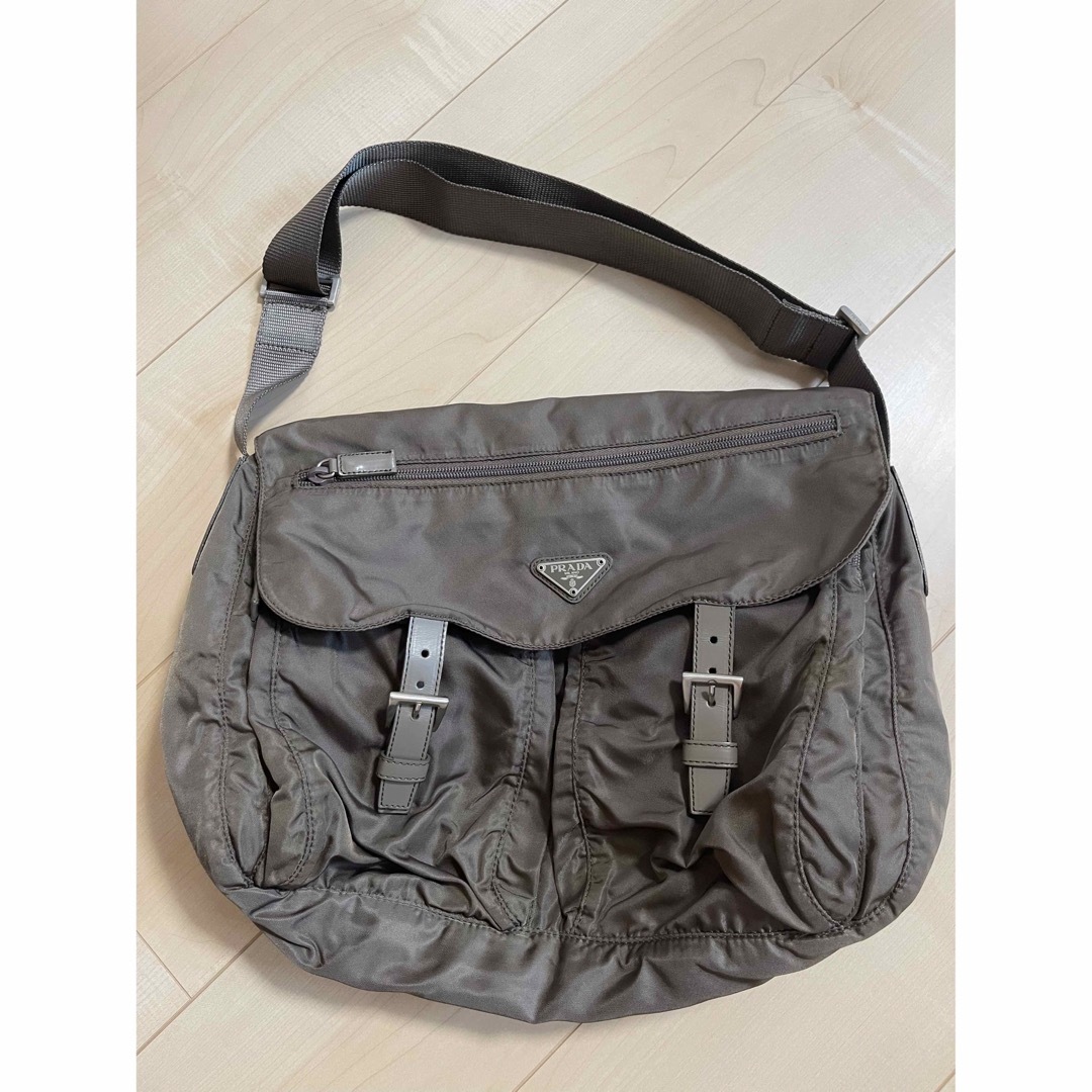 PRADA 美品 ショルダーバッグ - ショルダーバッグ