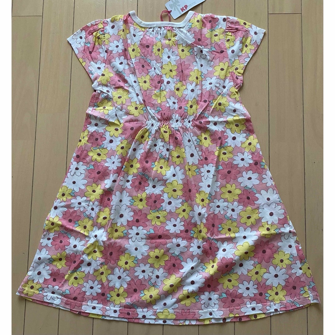 KP(ニットプランナー)のKP ニットプランナー 花柄ワンピース 140 キッズ/ベビー/マタニティのキッズ服女の子用(90cm~)(ワンピース)の商品写真