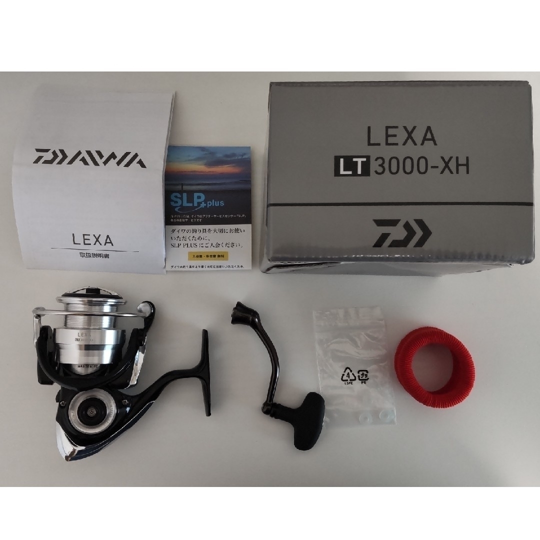 DAIWA(ダイワ)のスピニングリール ダイワ レグザLT3000-XH (未使用品、美品) スポーツ/アウトドアのフィッシング(リール)の商品写真