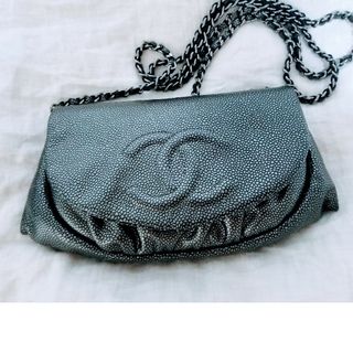 ビンテージ CHANELシャネル 貴重品 ハーフムーン ゴールドショルダー