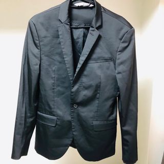 ザラ(ZARA)のZARA MAN ブラックブレザー　テーラードジャケット(テーラードジャケット)