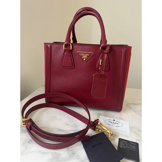 プラダ(PRADA)の【極美品】　PRADA　プラダ　サフィアーノ　本皮　ハンドバック(ハンドバッグ)