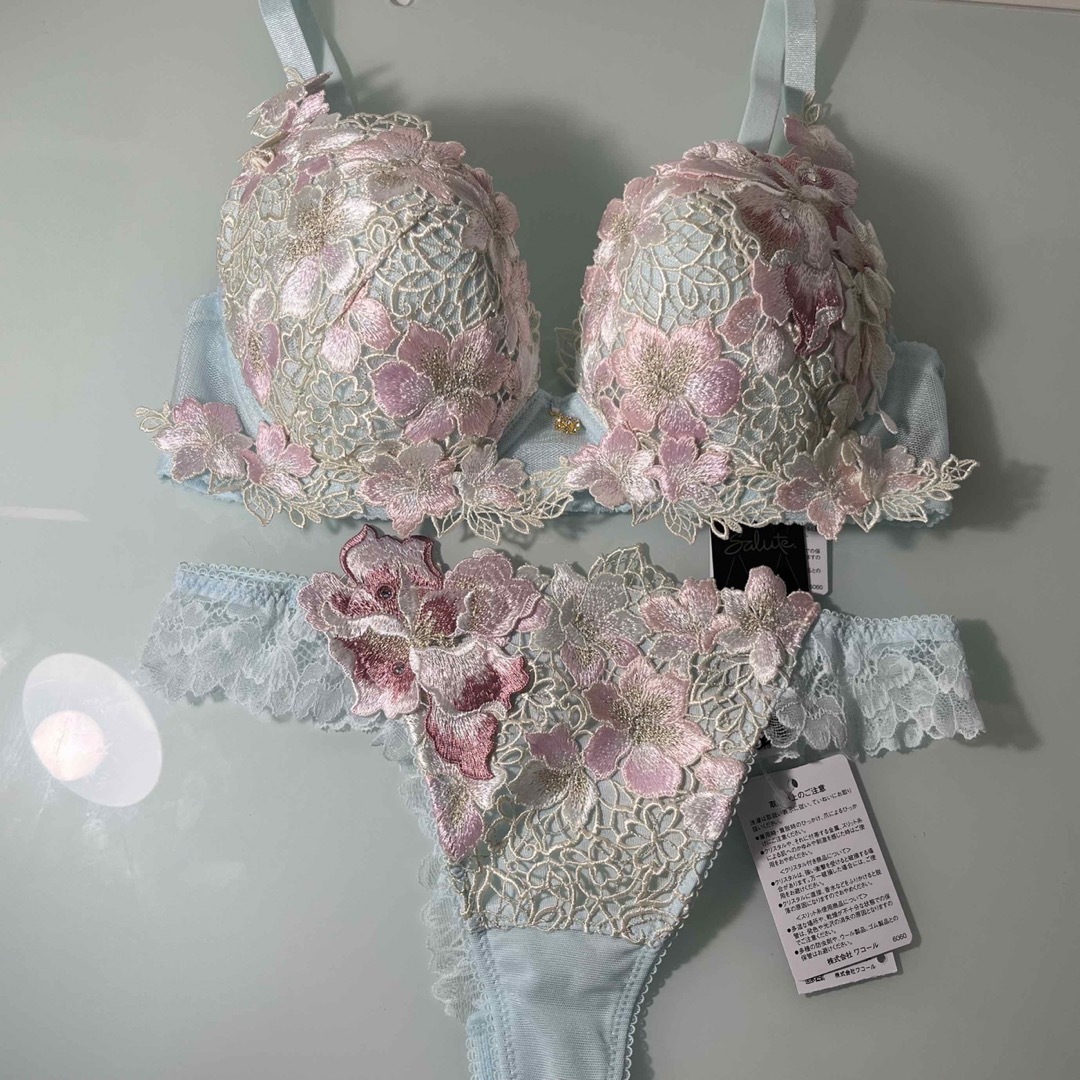 新着 サルート89店舗限定人気カラー❣️SX ガーターベルト 下着 新着 サルート89店舗限定人気カラー❣️SX ガーターベルト 下着