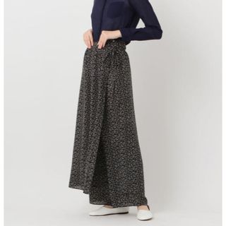 スティーブンアラン(steven alan)のFLOWER PRINT WRAP PANTS  （BLK Sサイズ）(カジュアルパンツ)