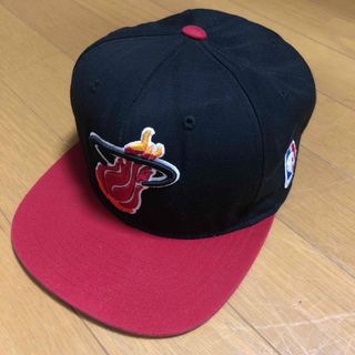 ミッチェルアンドネス(MITCHELL & NESS)のMitchell & Ness マイアミヒート　キャップ(キャップ)