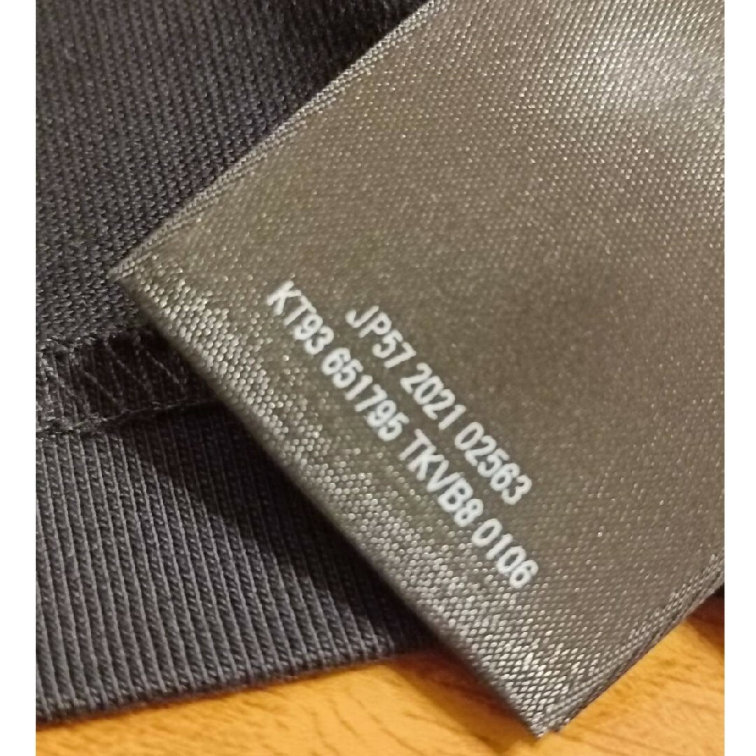Balenciaga(バレンシアガ)の正規品・新品未使用 BALENCIAGA Tシャツ(ユニセックス) レディースのトップス(Tシャツ(半袖/袖なし))の商品写真