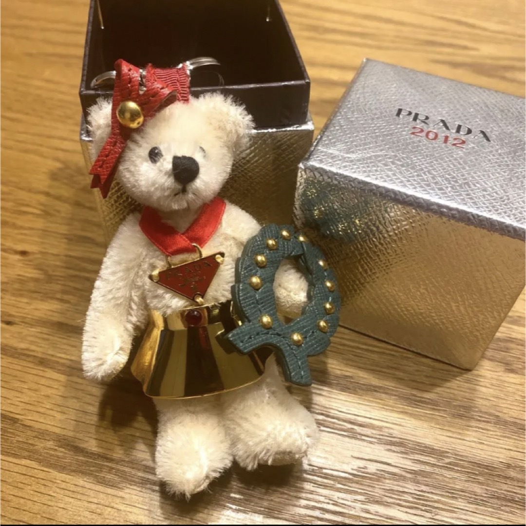 プラダ ベアー 熊 動物 キーホルダー ストラップ ぬいぐるみ prada