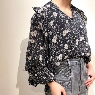 イザベルマラン(Isabel Marant)の✳︎専用✳︎イザベルマランエトワール　花柄ブラウス(シャツ/ブラウス(長袖/七分))