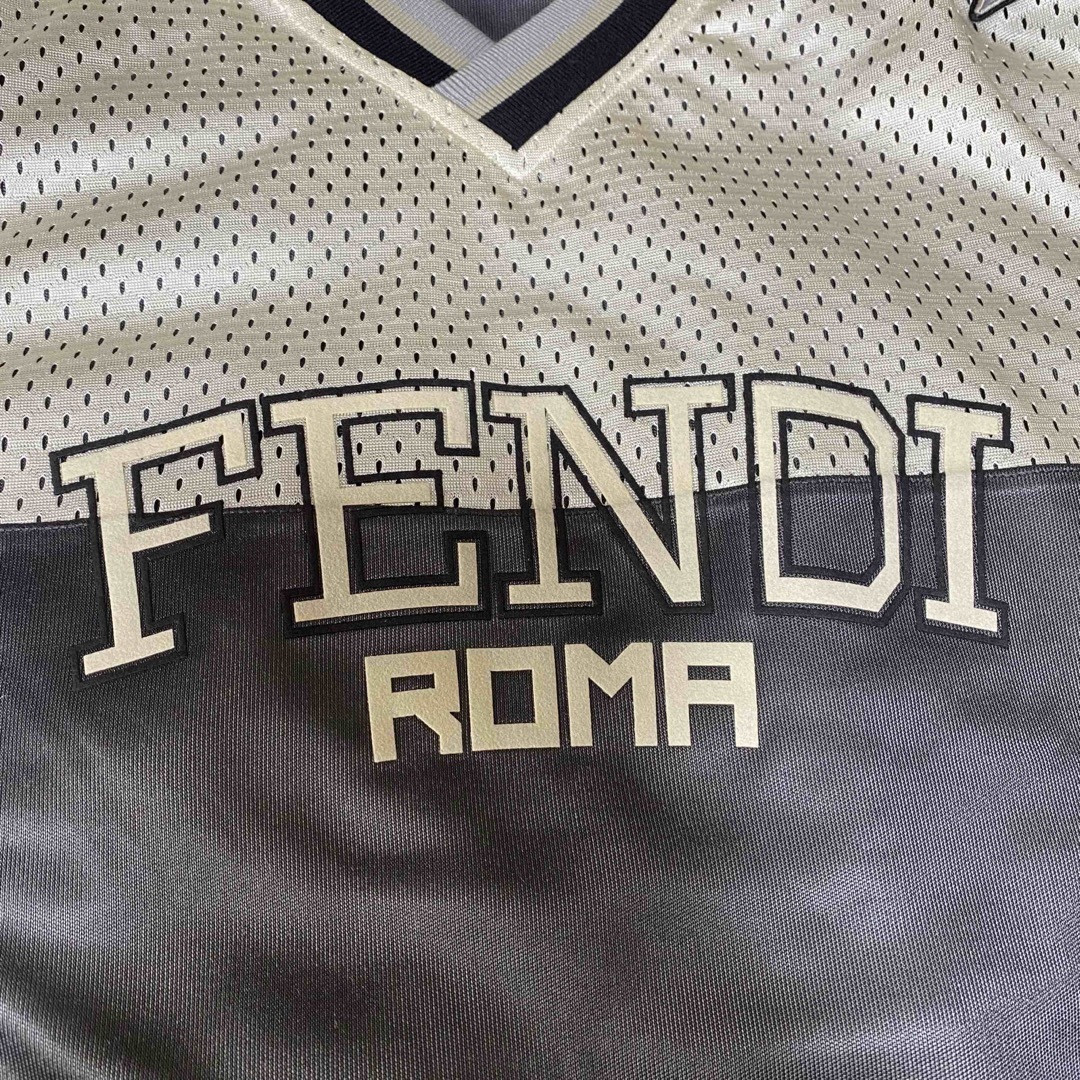 FENDI(フェンディ)の新品本物 正規品 FENDI フェンディ メンズ Tシャツ ロゴ FF メンズのトップス(Tシャツ/カットソー(半袖/袖なし))の商品写真