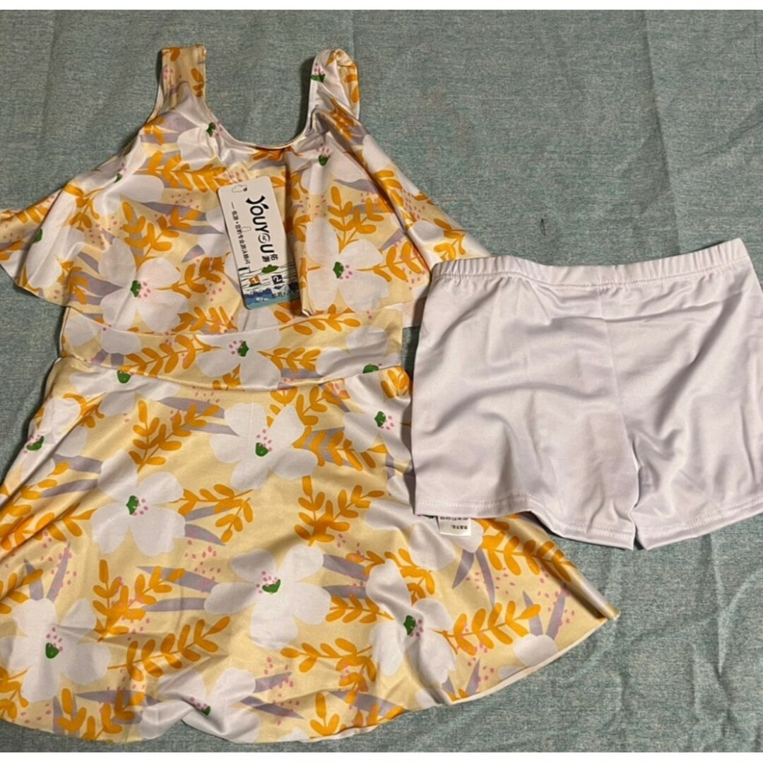 新品　水着　ビキニ　120 女の子　イエロー　子ども　花柄　ワンピース　海水浴 キッズ/ベビー/マタニティのキッズ服女の子用(90cm~)(水着)の商品写真