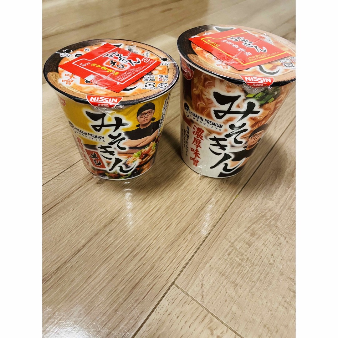 日清食品(ニッシンショクヒン)のみそきん　みそきんメシ 食品/飲料/酒の食品(麺類)の商品写真