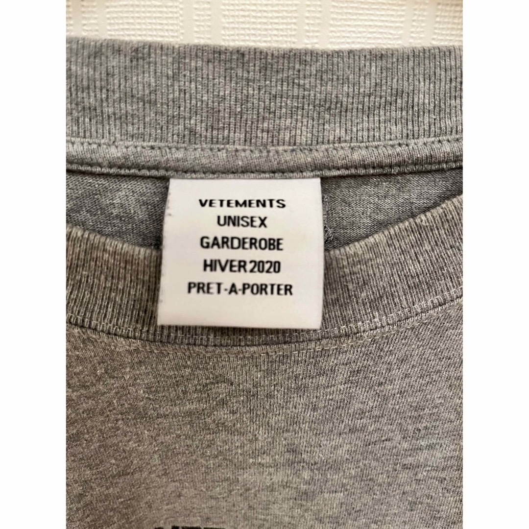 VETEMENTS(ヴェトモン)のVETEMENTS Tシャツ メンズのトップス(Tシャツ/カットソー(半袖/袖なし))の商品写真