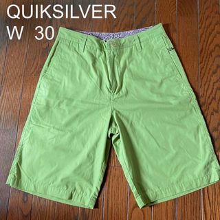 クイックシルバー(QUIKSILVER)のused  QUIKSILVER  パキッとしたシーグリーンのハーフパンツW30(ショートパンツ)