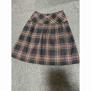 ヨークランド(Yorkland)のヨークランド  スカート　サイズ11(ひざ丈スカート)