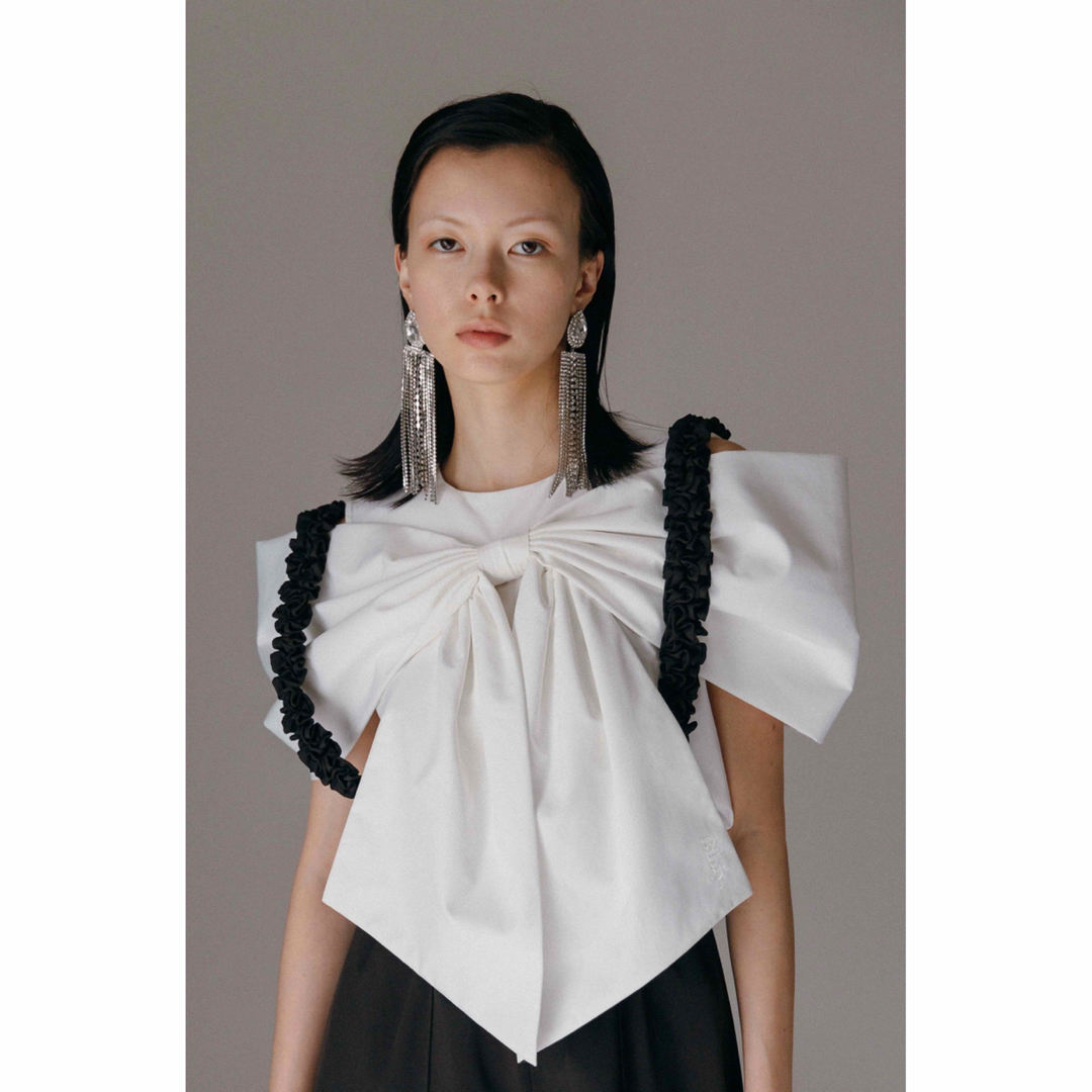 即日発送 新品 完売品 Bibiy. ANNE RIBBON BLOUSE 黒