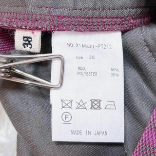 Uhr - 新品タグ付き Uhr ウーア チェックスリットパンツ パンツ 総柄