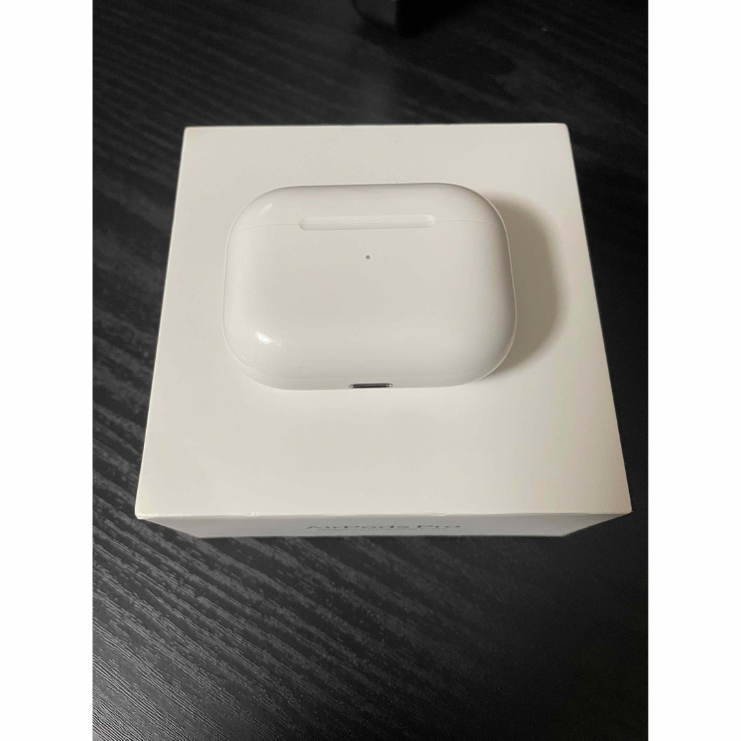 AirPods Pro Apple純正MagSafe充電ケース付き