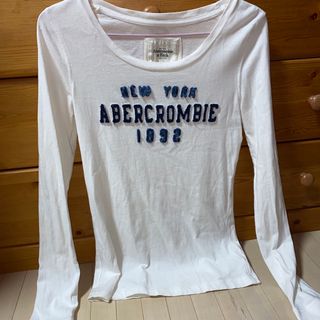 Abercrombie&Fitchアバクロ★メンズ★袖ロゴのロングスリーブＭ