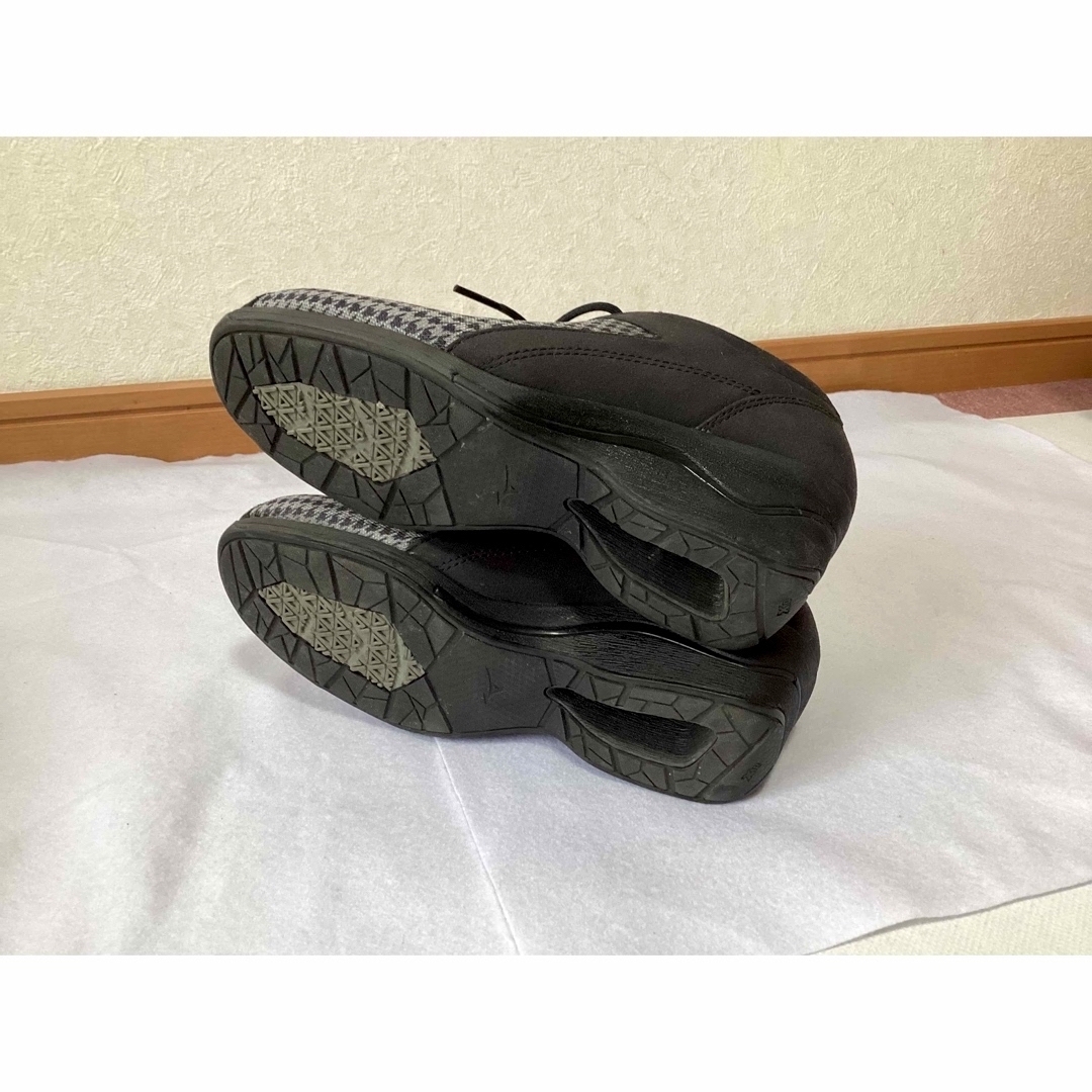 MIZUNO(ミズノ)のMIZUNO B1GL155009 厚底　スニーカー レディースの靴/シューズ(スニーカー)の商品写真