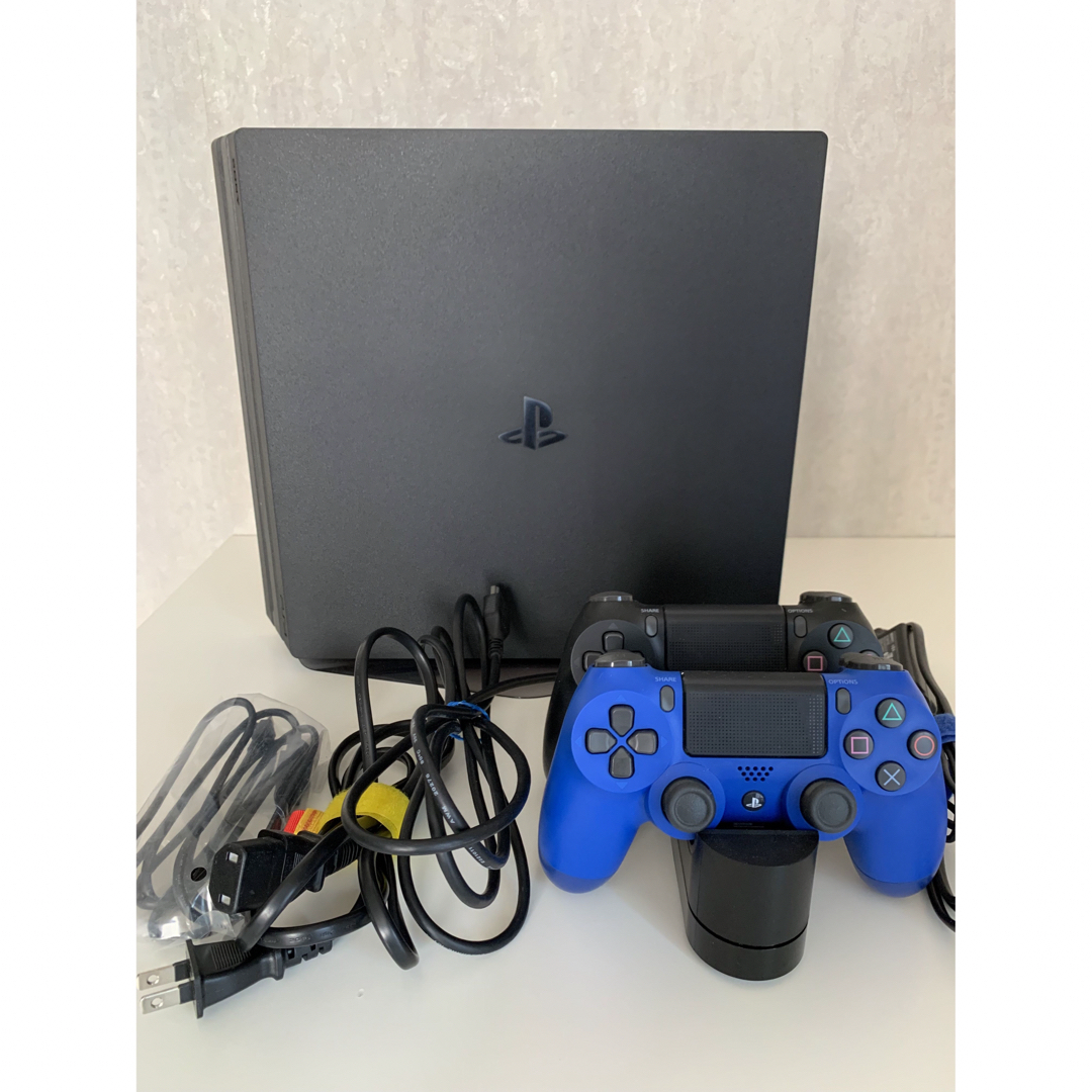 PlayStation®4 Pro ブラック 1TB CUH-7000B