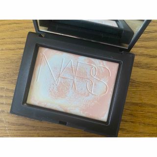 ナーズ(NARS)のNARS ライトリフレクティング プリズマティックパウダー(フェイスパウダー)