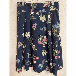 クチュールブローチ(Couture Brooch)のクチュールブローチ　花柄スカート(ひざ丈スカート)