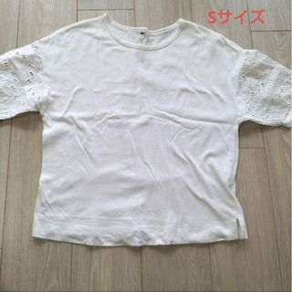 ユニクロ(UNIQLO)のUNIQLO 半袖 ホワイト Sサイズ(Tシャツ(半袖/袖なし))